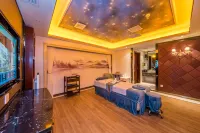 DeRUCCI Hotel - Spa