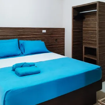 RedDoorz @ Sir G Hotel D'Mall Boracay