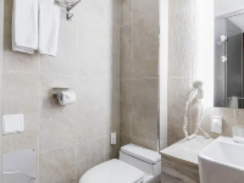 HOTEL ELORA Hotels near Samsung Electronics