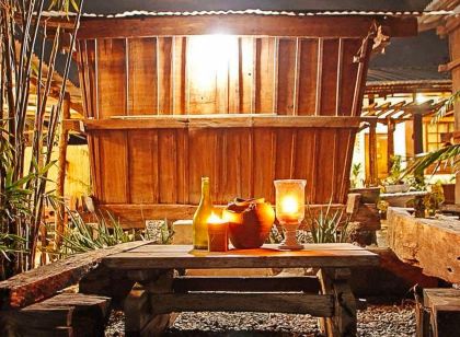 RedDoorz Hostel @ Deomar Hometel & Farm Cafe Vigan Ilocos