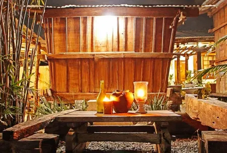 RedDoorz Hostel @ Deomar Hometel & Farm Cafe Vigan Ilocos Отели в г. Сан Хуан