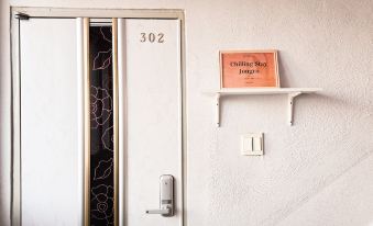 Chilling Stay Jongno # Dongdaemun Station # 6min Dongmyo Station # 2min Sinseoldong Station