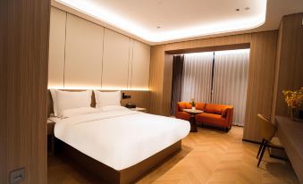 Fenghua Oriental · High-altitude City View Smart Hotel (Suqian Baolong Square Store)