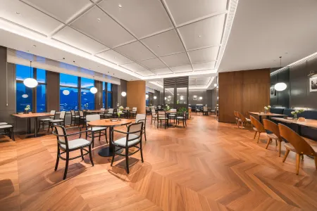 IntercityHotel Harbin West Station Отели рядом с достопримечательностью «Heilongjiang University»