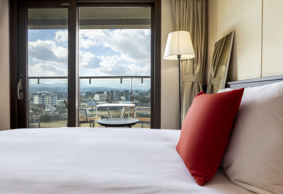 2. 라마다제주함덕호..