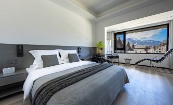 Ulysses Snow Mountain View Holiday Villa (Shuhe Ancient Town Store)