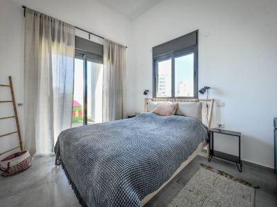 Spacious 4BR Holiday by Sea N' Rent