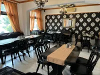 Hotel Gloria Budapest City Center Отели рядом с достопримечательностью «Парк Неплигет»