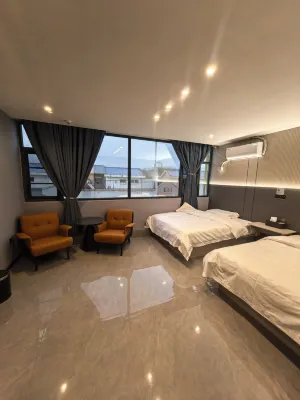 Huize Qianhe Hotel