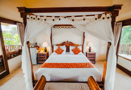 스리 악사타 우붓 리조트