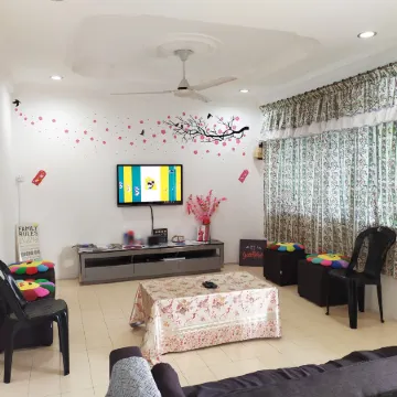 H Homestay Sibu - Semi D 1000Mbps (1Gbps) Wifi, Astro & Private Parking!