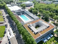 The Ruck Hotel - piscina