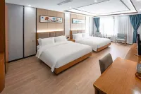 Linyi Jinwan Banshan Hot Spring Hotel Hotels in Lincang