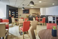 康鉑里昂市中心博格思杜羅訥酒店 - 早餐