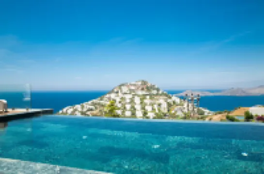 BD417-6 Bedroomed Villa With Pool in Yalikavak