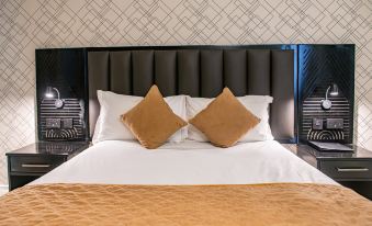 New Ambassador Hotel