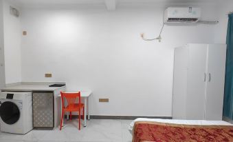 Fuxing No. 1 Domain Homestay (Songyuanxia Subway Station)