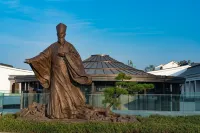 Shaoxing International Hotel - Mountain view