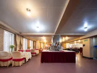Yuxi Longma Express Hotel
