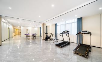 Cloud Holiday Hotel (Zhangzhou Changtai Hello Plaza Store)