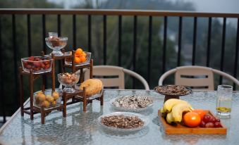 Floral Lux Hotel·Galaxy Valley Hotel