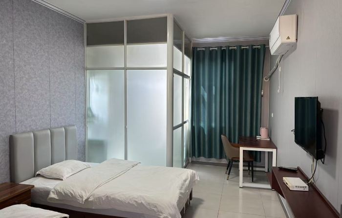 Xinxiang County sea heart hotel