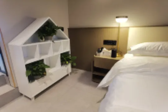 Mando Art Hotel (Huali Hui Commercial Complex Hualin Park)