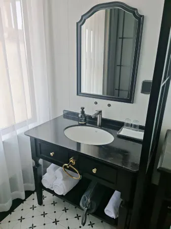 FU LOU LANG YUE HOTEL Отели рядом с достопримечательностью «Yunlong Bay»