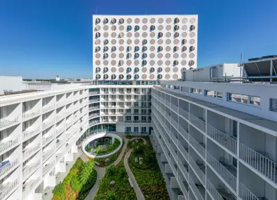 Revo München Hotels in der Nähe von Endless Staircase