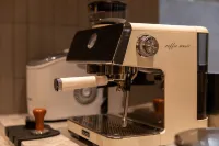 The Yearn Lake Retreat (Dali Ancient City)