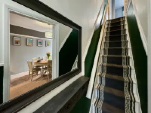 Freeston Great for Contractors or Family Holidays
