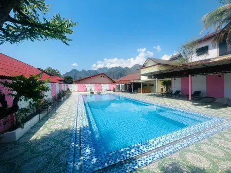 Khampaseuth Hotel Отели в г. Ванг Вьенг