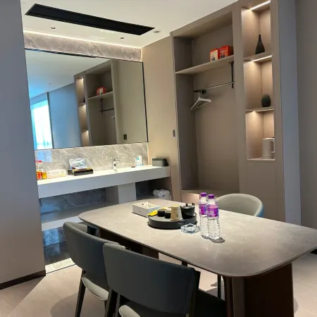 Gujing Junlai Hotel (Luhe Convention & Exhibition Center)