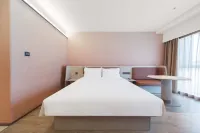 HanTing Hotel (Chengde Railway Station) Hotel di Chengde