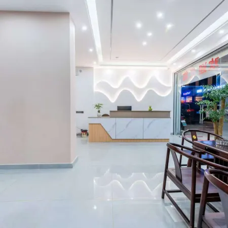 Chayu Hongsheng Hotel