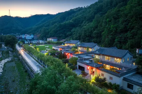 Zhashui Horse House Guesthouse