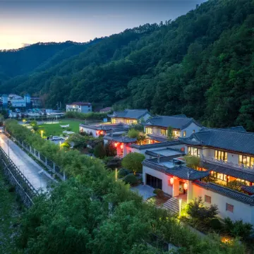 Zhashui Horse House Guesthouse