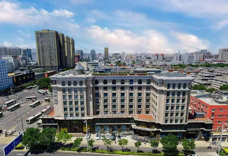 Yitel Hotel (Taiyuan Railway Station West Square Subway Station)