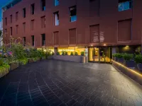 IH Hotels Milano Watt 13 Hotels near I Navigli