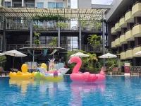Baron Beach Hotel - Beach