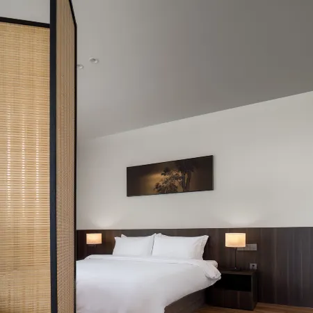 Anxun Hotel (Tourism Service Center of West Changbai Mountain)