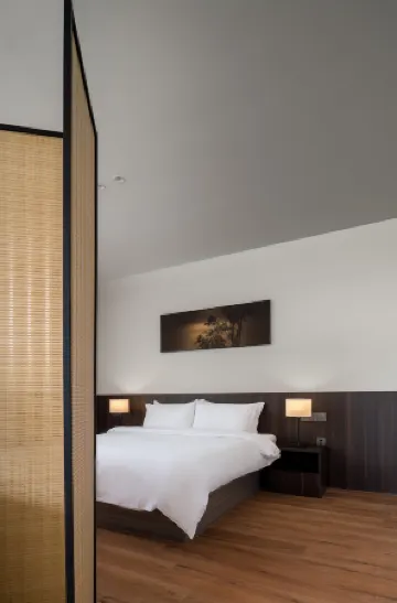 Anxun Hotel (Tourism Service Center of West Changbai Mountain)