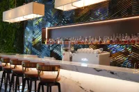 โรงแรมแกรนด์ยูรัน เบย์ริง - ที่มีบาร์