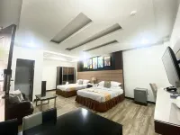 Park Land Suites & Restobar