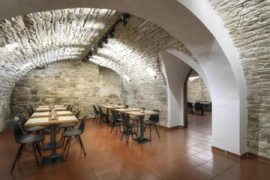 ホテル ミュシャ