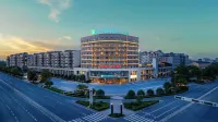 City Comfort Inn Hotel (Huanggang Tuanfeng) Hotels near Tuanfeng Commercial Pedestrian Street