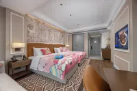 Vienna International Hotel（Dushanzi，at the Starting Point of Duku Highway，in the Gourmet Street））