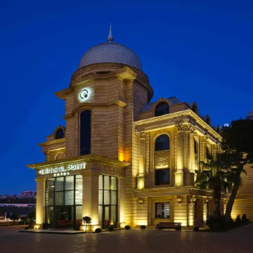 The Central Point Hotel Baku Отели рядом с достопримечательностью «Крепость Рамана»