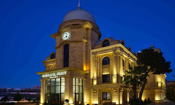 The Central Point Hotel Baku