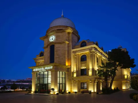 The Central Point Hotel Baku Отели рядом с достопримечательностью «Центр Гейдара Алиева»